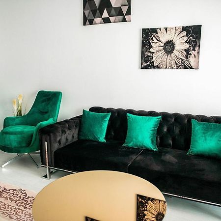 Konak Solid Residence Mamaia Butoaie 马马亚 外观 照片