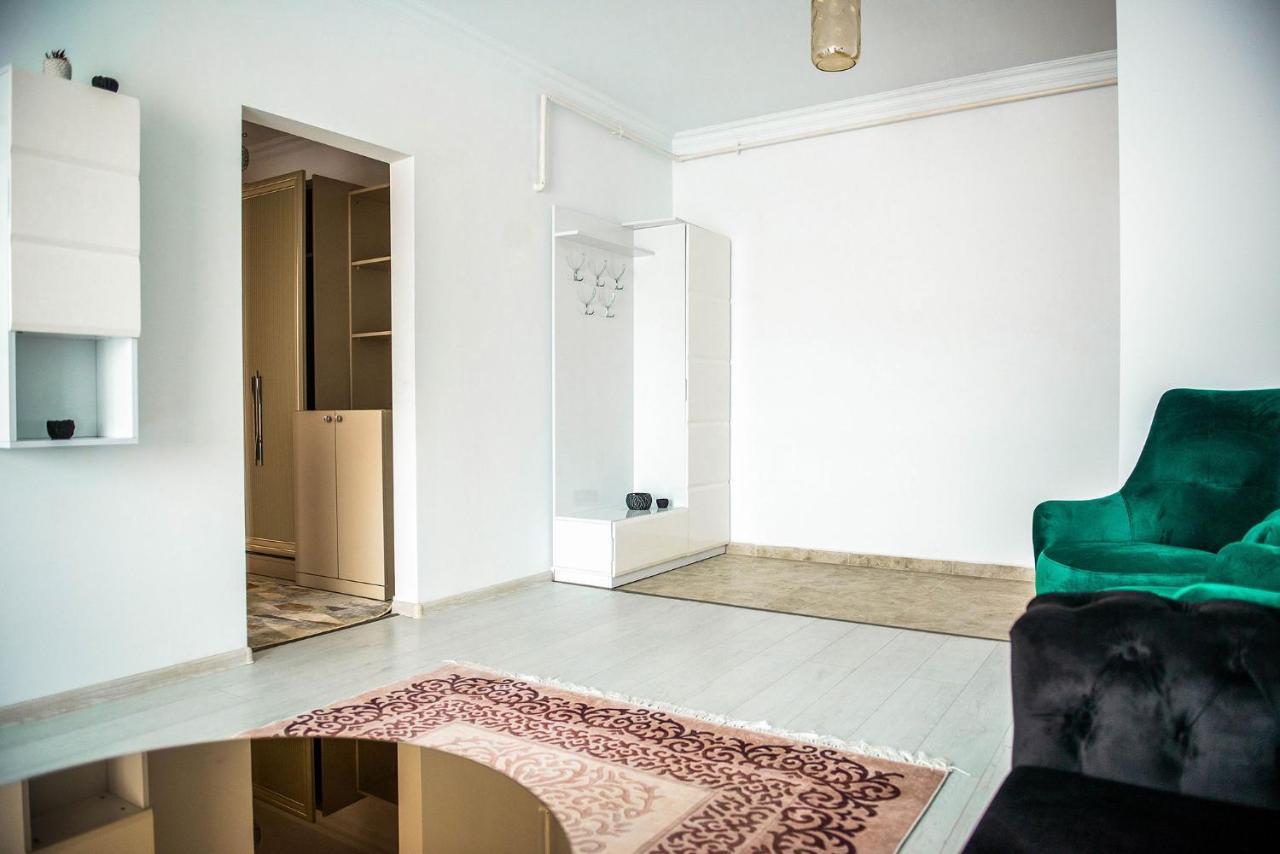 Konak Solid Residence Mamaia Butoaie 马马亚 外观 照片